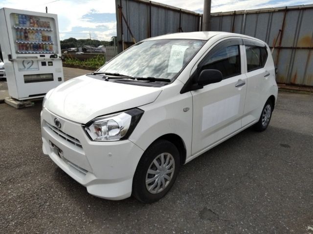 13357 Daihatsu Mira e s LA350S 2018 г. (LUM Tokyo Nyusatsu)